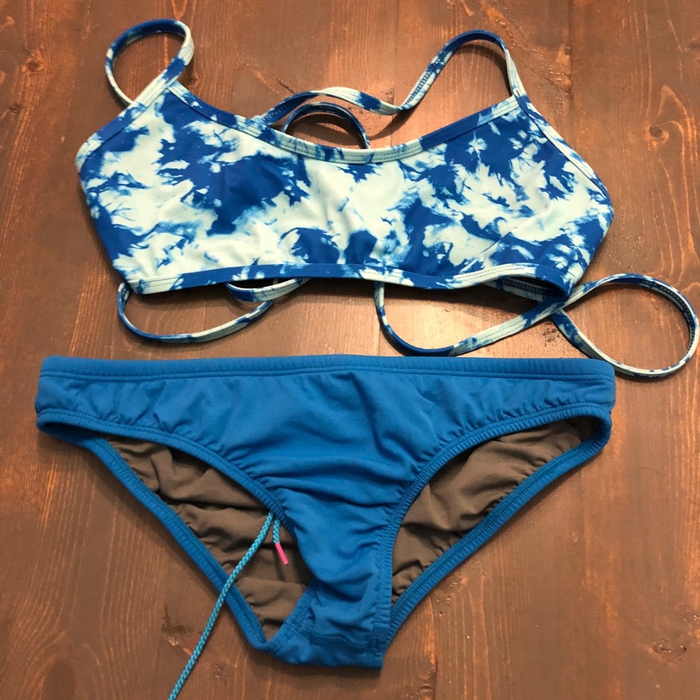 Jolyn tie dye bikini